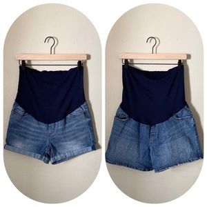 Lot of 2 maternity shorts. Time & True + Liz Lange Maternity both size small.